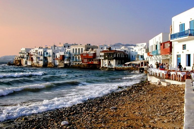 Στο 30% της περσινής σεζόν η τουριστική κίνηση στη Μύκονο