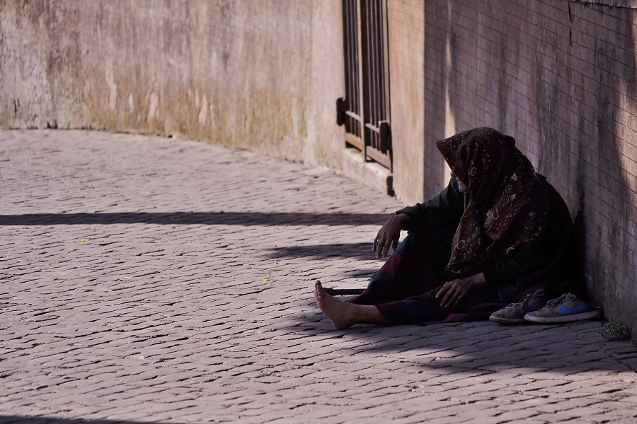 Oxfam: Η πανδημία απειλεί να γυρίσει 10 χρόνια πίσω τον αγώνα κατά της φτώχειας