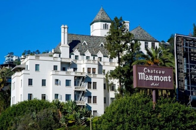 Το ξενοδοχείο Chateau Marmont πουλά προϊόντα για να στηρίξει οικονομικά τους απολυμένους εργαζόμενούς του