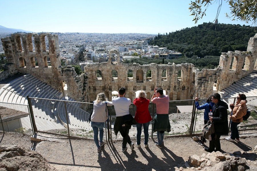 Μελέτη του ΙΝΣΕΤΕ: Πρώτη η Ελλάδα στις προτιμήσεις των Ευρωπαίων τουριστών