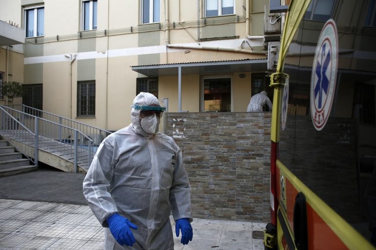 Τρομάζει η διασπορά του κορωνοϊού- Φόβοι για ακόμη περισσότερα κρούσματα