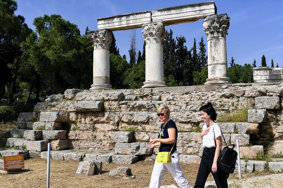 Στο «κόκκινο» η ανησυχία για τον αριθμό κρουσμάτων στην Αττική- Τα νέα μέτρα που εξετάζονται