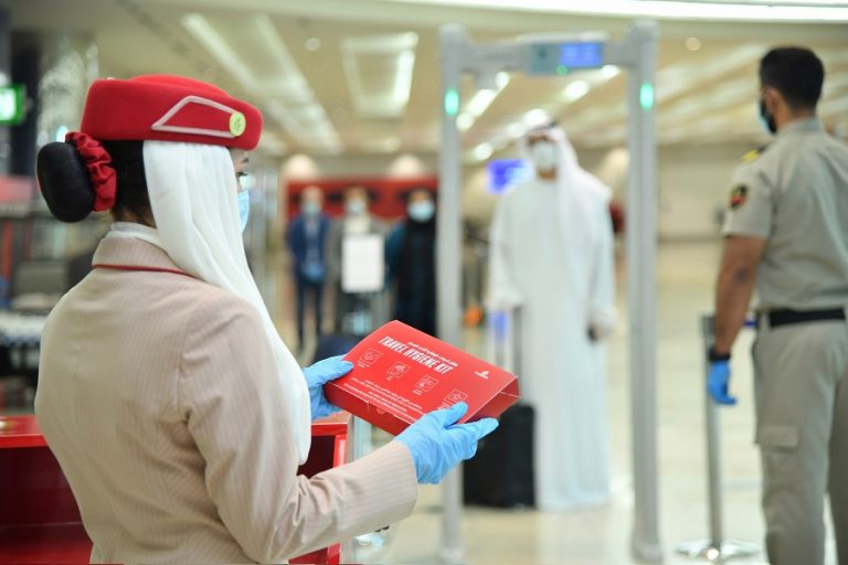 Η Emirates ξεκινάει πτήσεις- Τα μέτρα για την ασφάλεια προσωπικού και πελατών