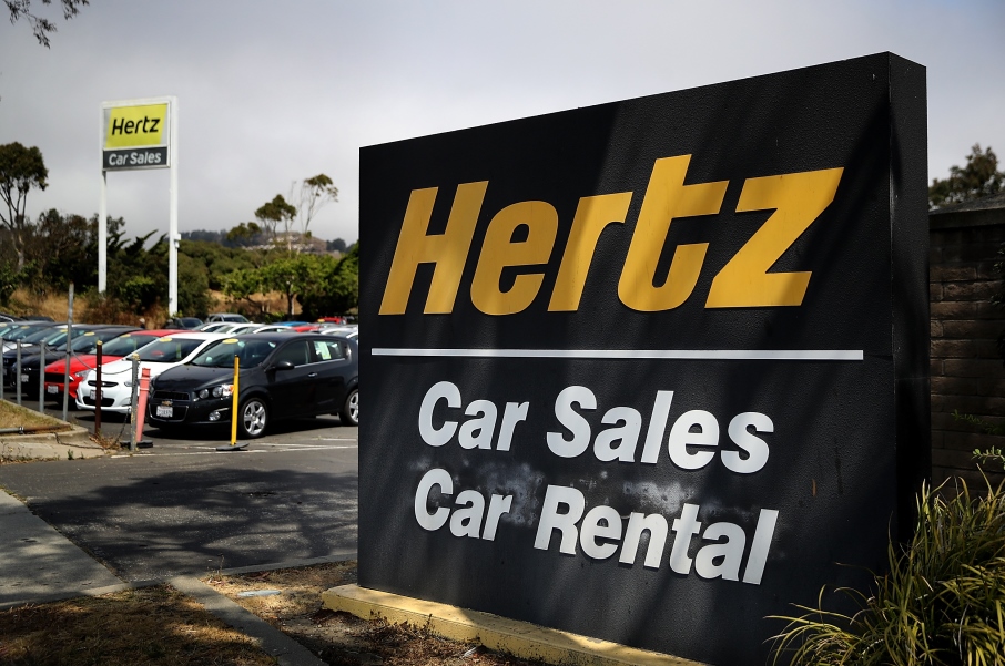 Η Hertz έδωσε μπόνους παραμονής 16,2 εκατομμυρίων δολαρίων σε διευθυντικά στελέχη τη στιγμή που απολύει 10.000 άτομα