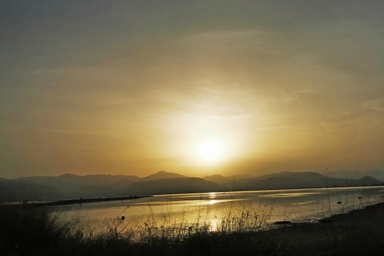 Στα ύψη ο υδράργυρος και σήμερα- Περιορίζεται η αφρικανική σκόνη
