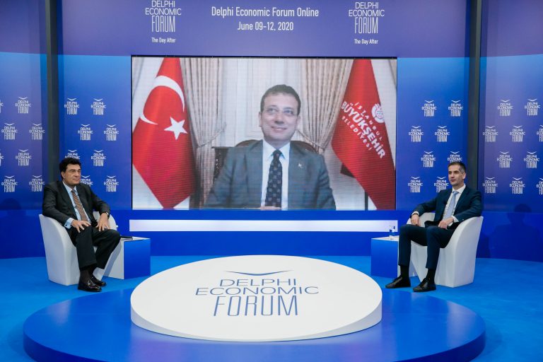 Αντίθετος με την εργαλειοποίηση της Αγίας Σοφίας ο Εκρέμ Ιμάμογλου