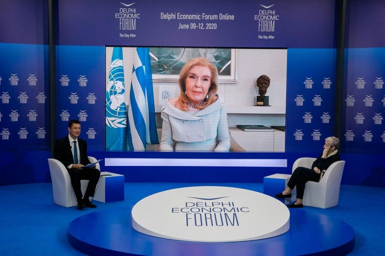 Ελένη Γλύκατζη – Αρβελέρ στο Οικονομικό Φόρουμ Δελφών: «Δεν υπάρχουν εμπειρογνώμονες του μέλλοντος»