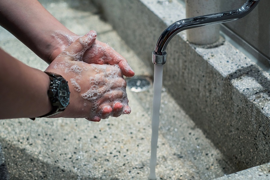 Τεχνητή νοημοσύνη made in Japan καταγράφει πόσο… καλά πλένουμε τα χέρια μας