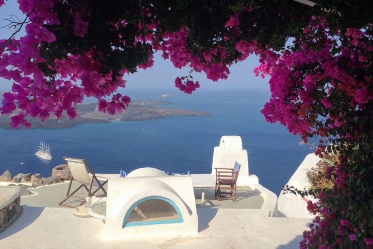 Οι τρεις προκλήσεις για τον ελληνικό τουρισμό το 2022