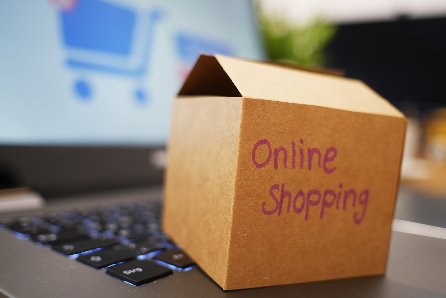 Αυξήθηκε το online shopping το  α’ τρίμηνο – Τι ψώνισαν οι Έλληνες