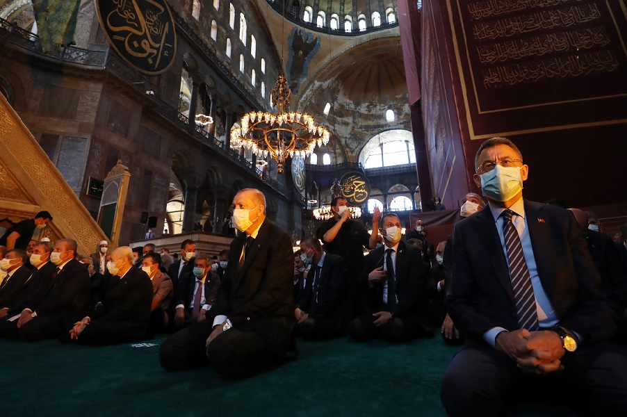 Spiegel για Αγία Σοφία: Η εκνευριστική παράσταση του Ερντογάν