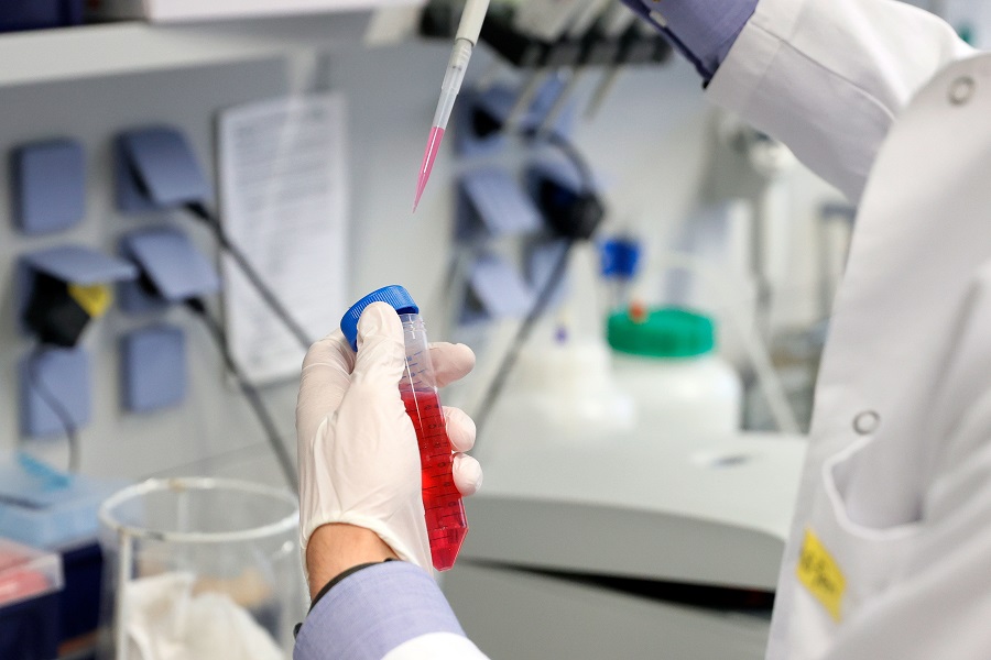 Εμβόλιο Πανεπιστημίου Οξφόρδης: Εντός του 2020 αναμένονται τα τελικά αποτελέσματα των δοκιμών