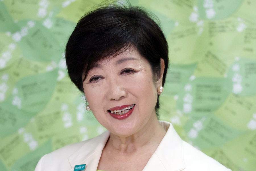 Δεύτερη θητεία για την κυβερνήτη του Τόκιο- Θεωρείται η επόμενη πρωθυπουργός