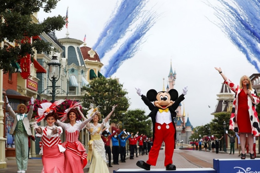 Η Disneyland στην Καλιφόρνια μετατρέπεται σε κέντρο εμβολιασμών κορωνοϊού