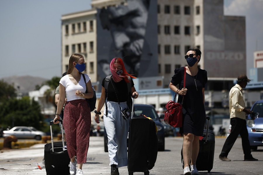 Πλησιάζουν οι καλοκαιρινές διακοπές στην Ευρώπη για εμβολιασμένους Βρετανούς