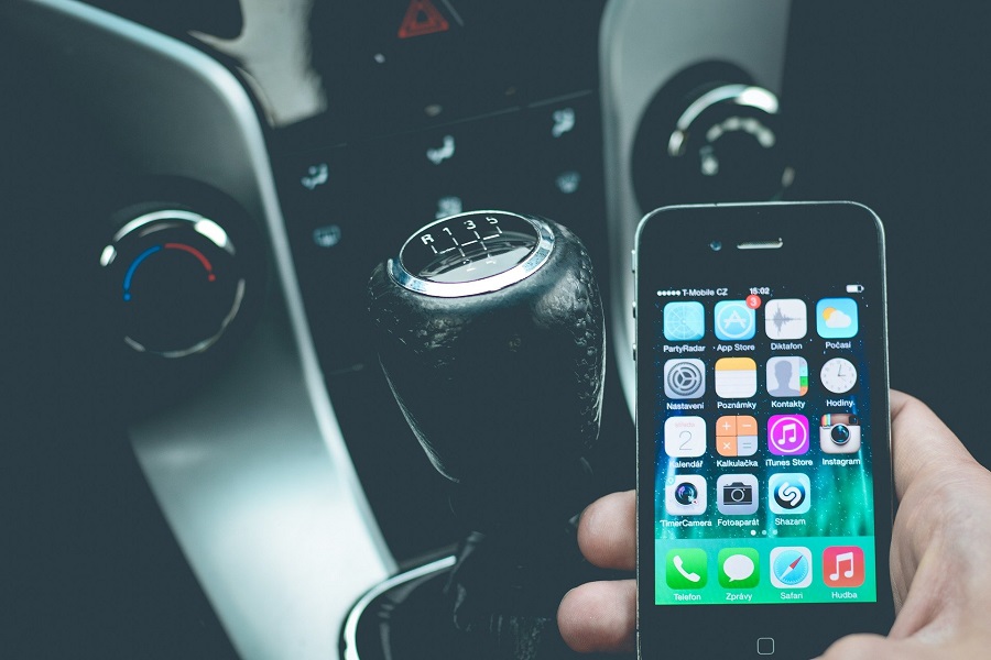 Η Apple φέρνει το «ψηφιακό κλειδί αυτοκινήτου» – Τέλος στο συμβατικό ξεκλείδωμα