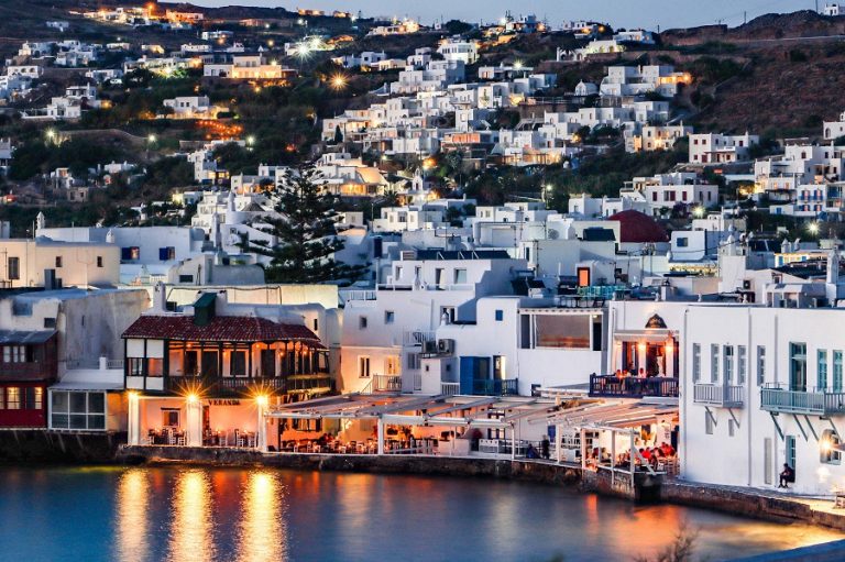 Έκθεση ILTM Γαλλίας: Η Ελλάδα πρωταγωνιστεί στον τουρισμό πολυτελείας