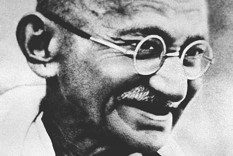 Στο «σφυρί» τα γυαλιά του Γκάντι- Το αστρονομικό ποσό πώλησής τους