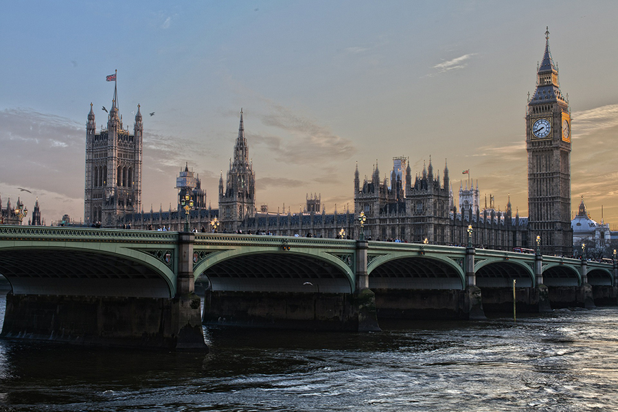 «Βουτιά» 22 δισ. λιρών στην τουριστική βιομηχανία της Βρετανίας λόγω κορωνοϊού