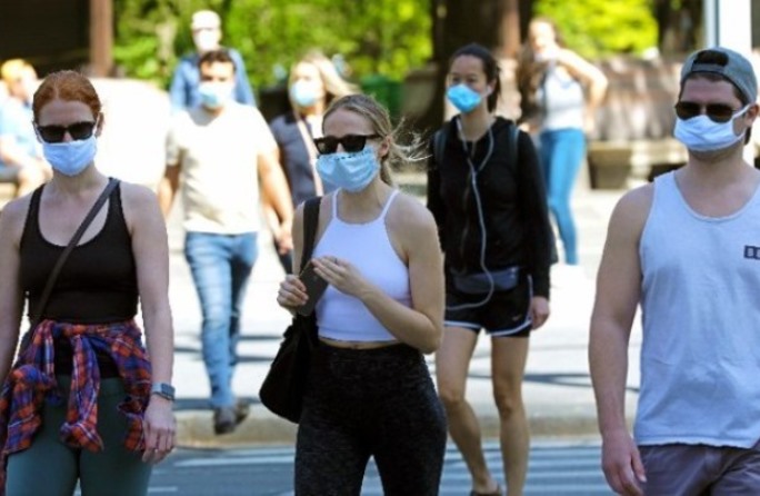 Κάλεσμα ΠΟΥ σε όλο τον κόσμο να μετατρέψει τη μάσκα σε «σύμβολο αλληλεγγύης»