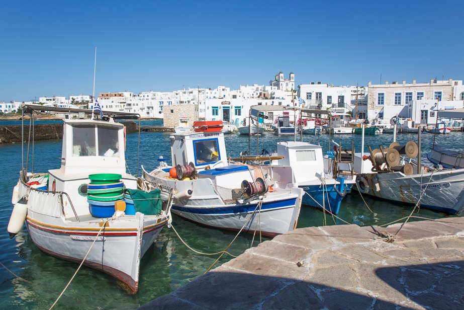 Η πρόωρη λήξη σεζόν για τα μισά ξενοδοχεία και το…μοντέλο Πάρου – Tι αναφέρουν στο Fortune επιχειρηματίες του κλάδου