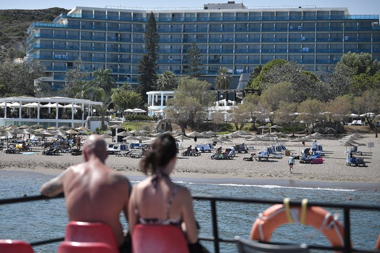 Η τουριστική σεζόν τελειώνει και οι προβλέψεις για το 2021 δεν αφήνουν πολλά περιθώρια αισιοδοξίας