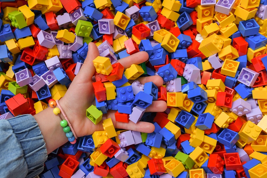 Πώς η καραντίνα «εκτόξευσε» τις πωλήσεις Lego