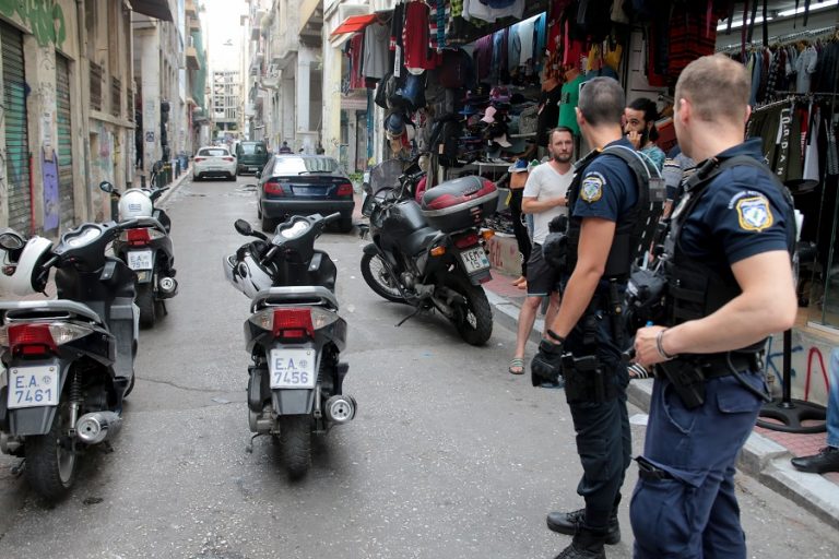 Πρόστιμα 17.000 ευρώ από 196 ελέγχους για παρεμπόριο