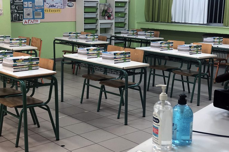 Άνοιγμα φροντιστηρίων Γ’ λυκείου και κέντρων ξένων γλωσσών εισηγείται η επιτροπή ειδικών