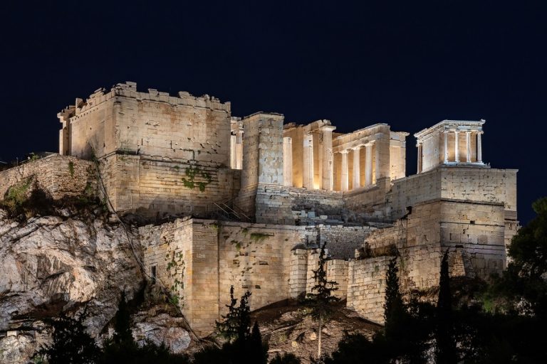 ΙΝΕ ΓΣΕΕ: Στα τάρταρα ο «δείκτης ευδαιμονίας» στην Ελλάδα το 2020