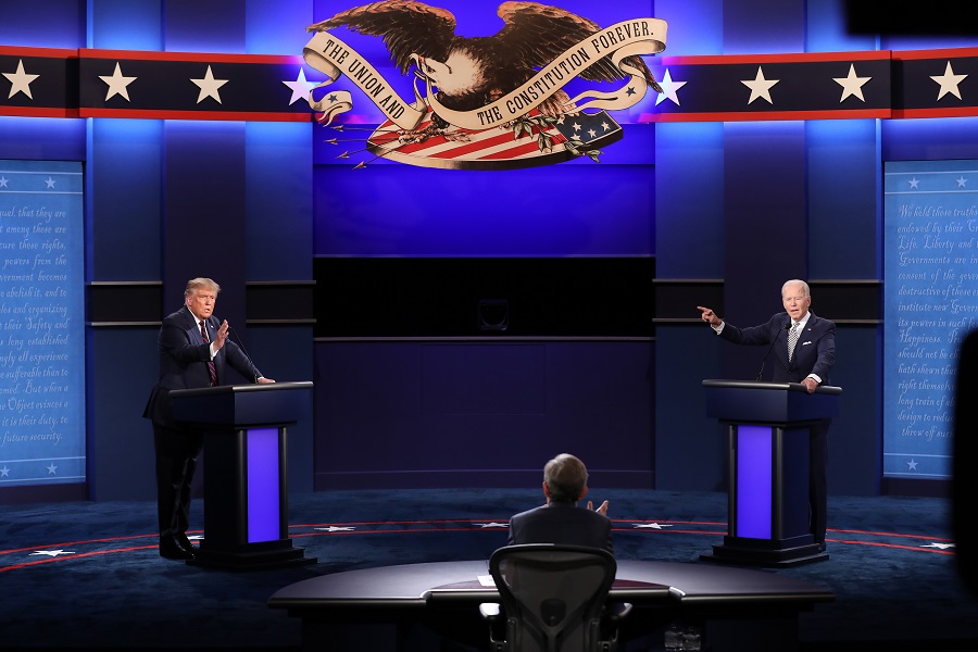 Με κλειστά μικρόφωνα Τραμπ-Μπάιντεν στο τελευταίο debate- Έξαλλος ο Αμερικανός πρόεδρος