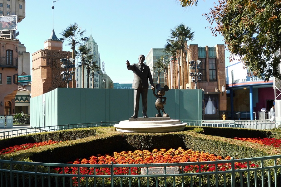 Πενιχρά κέρδη και παιχνίδια εξουσίας – Γιατί η Disney αντικατέστησε τον CEO Bob Chapek