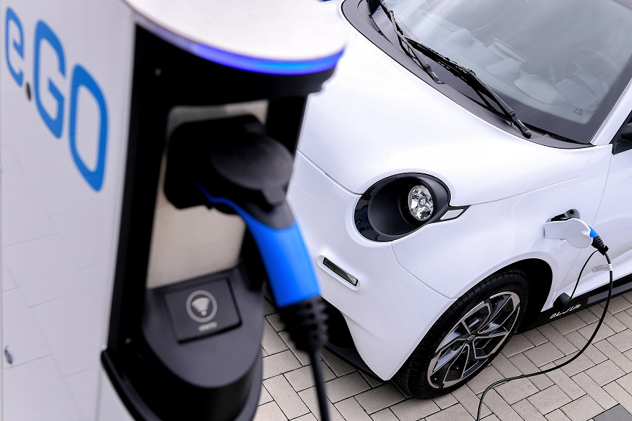 Οι πωλήσεις ηλεκτρικών οχημάτων ξεπέρασαν αυτές των «βρώμικων» ντίζελ για πρώτη φορά στην Ευρώπη