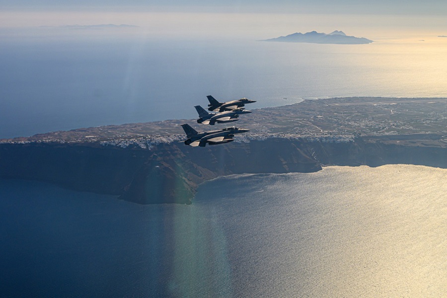 Μαχητικά των ΗΠΑ αναχαίτισαν αεροσκάφη της Ρωσίας κοντά στην Αλάσκα