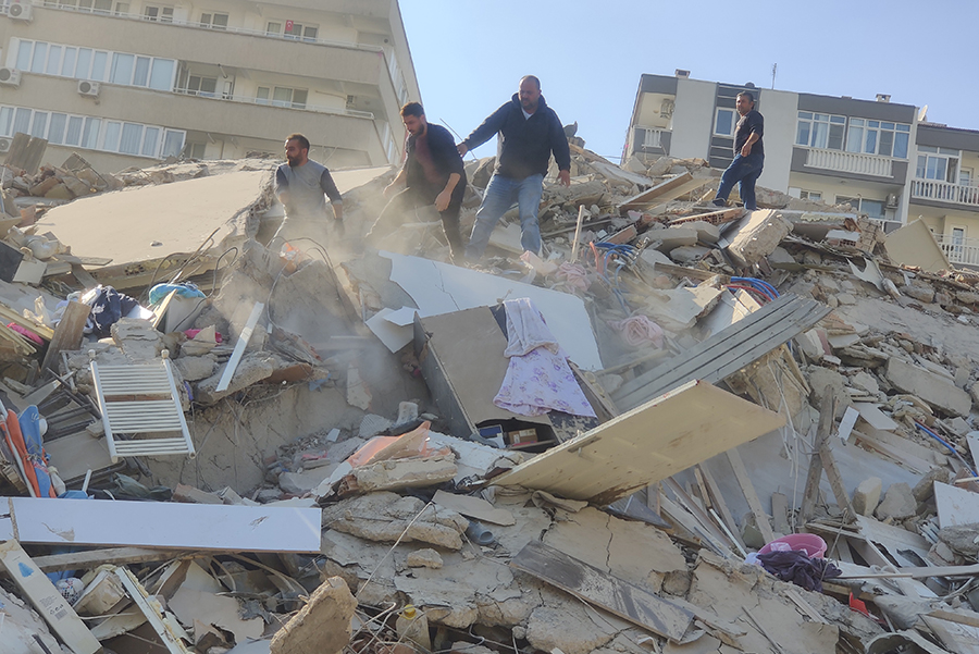 Σεισμός στην Τουρκία: Πάνω από 28.000 οι νεκροί, μάχη με τον χρόνο για επιζώντες 