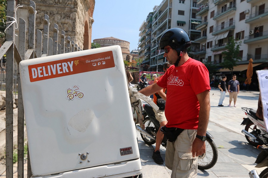 Χωρίς take away από τις 20:30 – Κανονικά το delivery 21.00 με 05.00