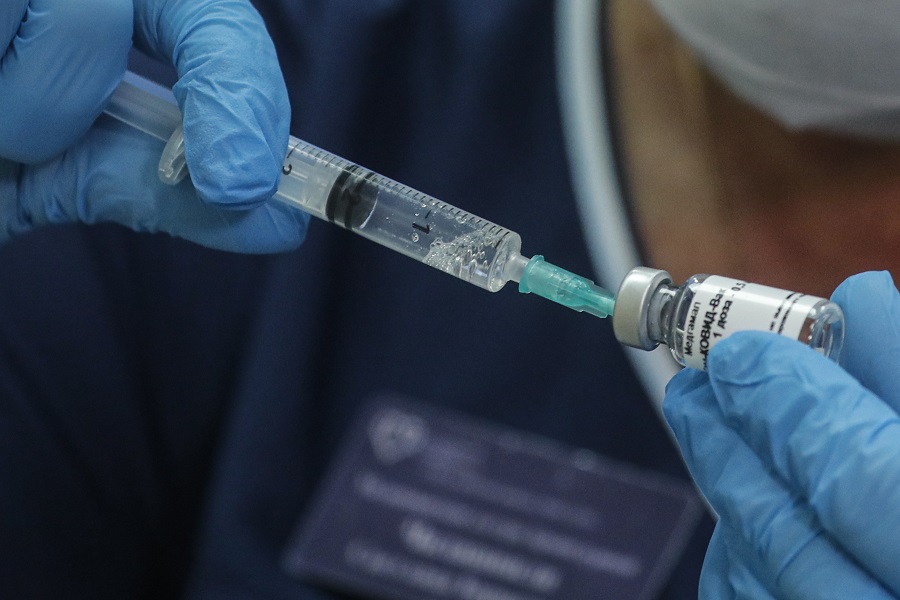 Ώρα μηδέν στη Βρετανία: Ετοιμάζεται για τις πρώτες χορηγήσεις του εμβολίου