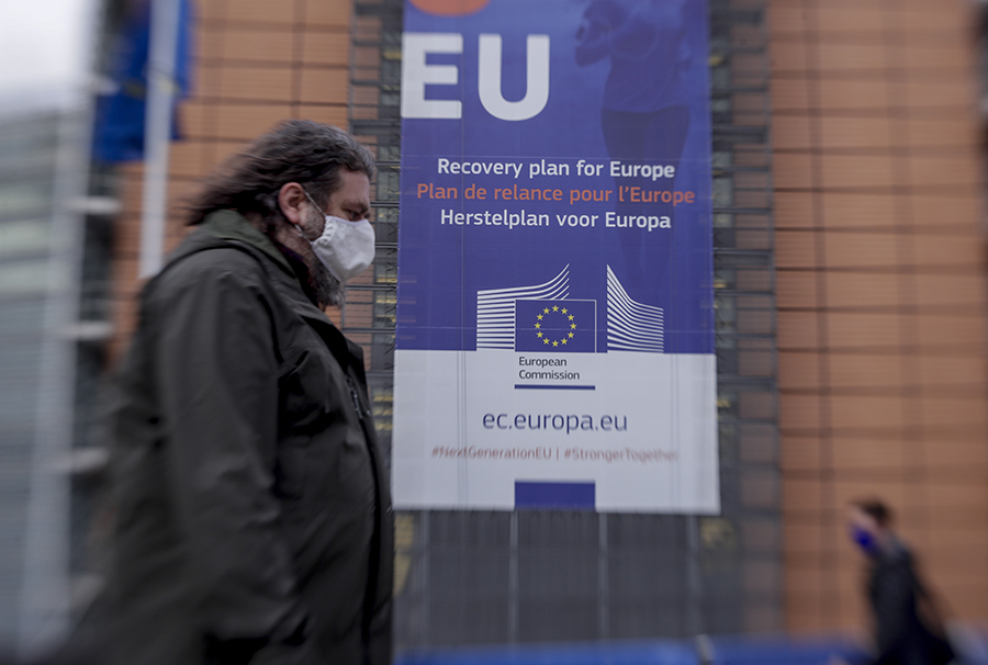Φρένο… κορωνοϊού στις ελπίδες για οικονομική ανάκαμψη της Ευρώπης