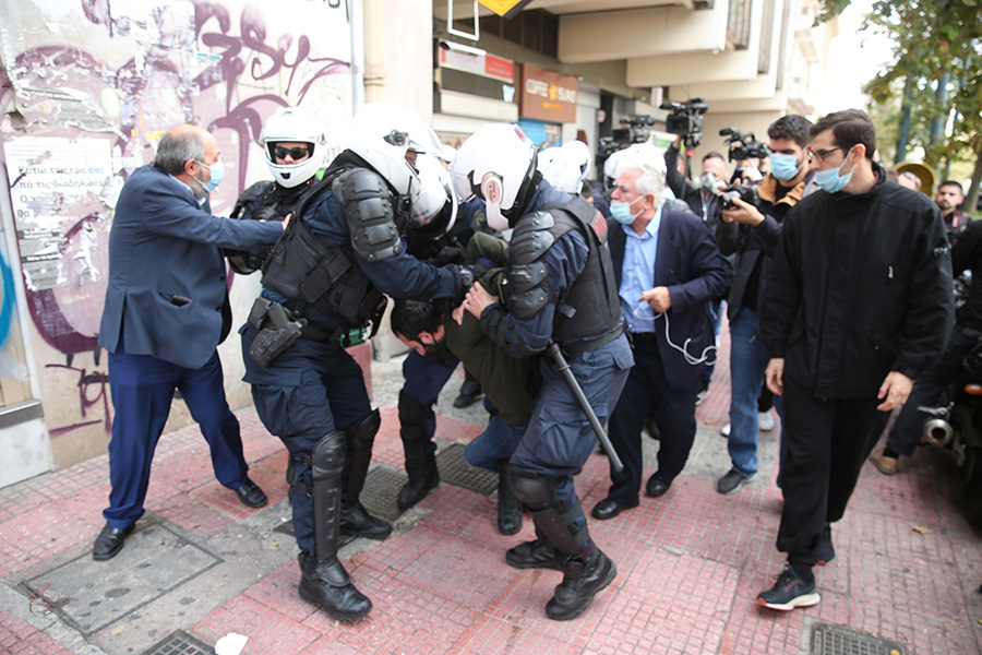 Επεισόδια και προσαγωγές στο κέντρο της Αθήνας