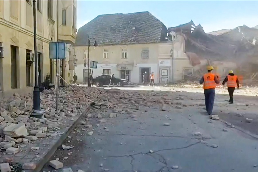 Τεράστιες καταστροφές από το σεισμό στην Κροατία (βίντεο) – Σκοτώθηκε ένα 12χρονο παιδί