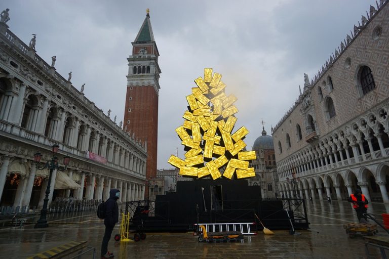 Ο φετινός χριστουγεννιάτικος στολισμός στη Βενετία δεν θυμίζει σε τίποτα άλλες χρονιές