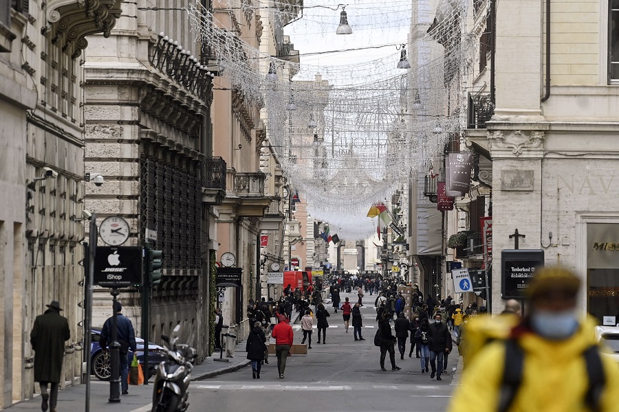 Η Ιταλία ξεκινά τον εμβολιασμό του πληθυσμού στα μέσα Ιανουαρίου