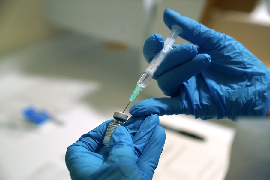 Pfizer- BioNTech μπορούν να παράγουν 3 δισ. δόσεις εμβολίου το 2022