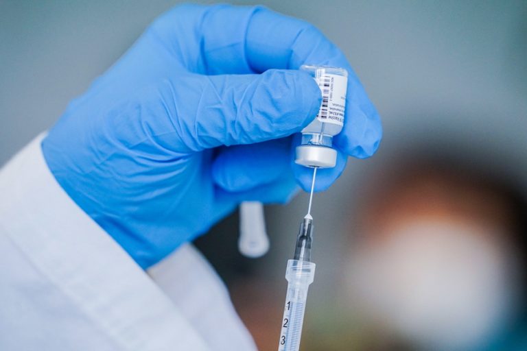 Η Αίγυπτος έδωσε άδεια για τη χρήση του εμβολίου της κινεζικής Sinopharm
