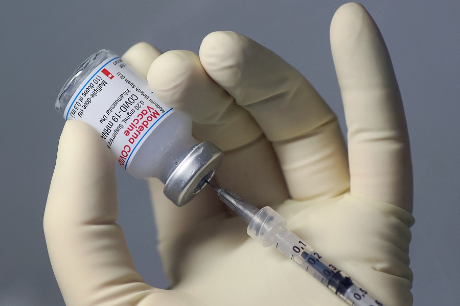 Ιδιαίτερα σπάνιες οι σοβαρές αλλεργικές αντιδράσεις στο εμβόλιο της Moderna