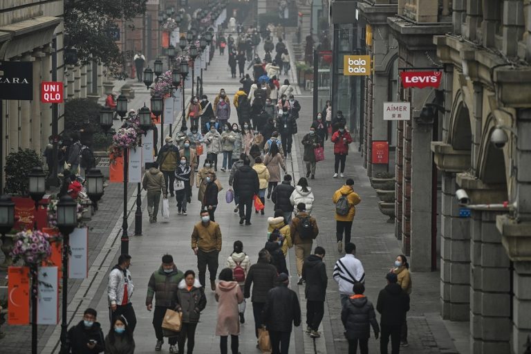 Νέες μελέτες υποστηρίζουν ότι η πανδημία του κορωνοϊού ξεκίνησε στην αγορά της Ουχάν