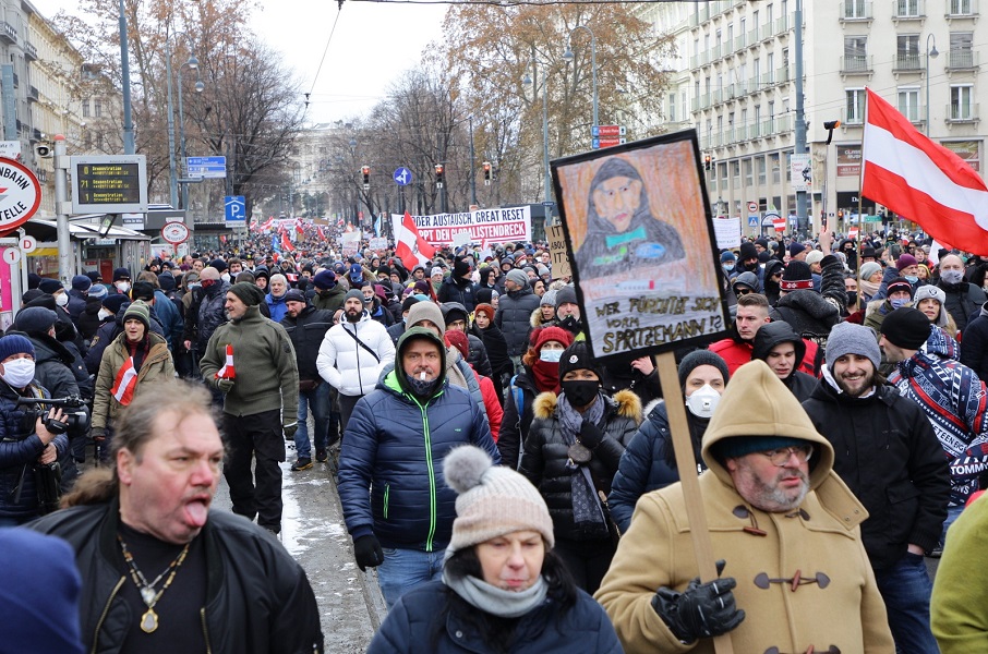Παρατείνει η Αυστρία το lockdown, διαδηλώσεις στη Βιέννη- Συγκέντρωση 10.000 ανθρώπων