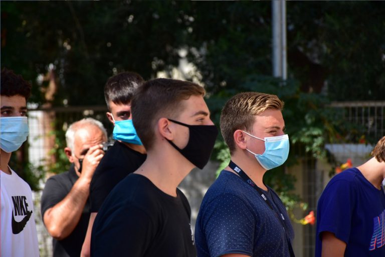 Οδηγός για μαθητές και εκπαιδευτικούς για επιστροφή στα σχολεία- Τι προβλέπεται αν εντοπιστεί κρούσμα