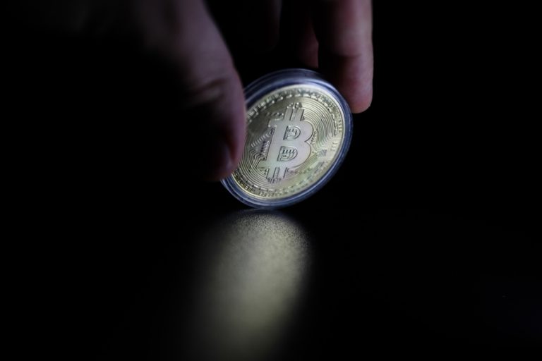 O δεκάλογος για επενδύσεις σε Bitcoin – Οι ευκαιρίες και τι πρέπει να προσέξετε
