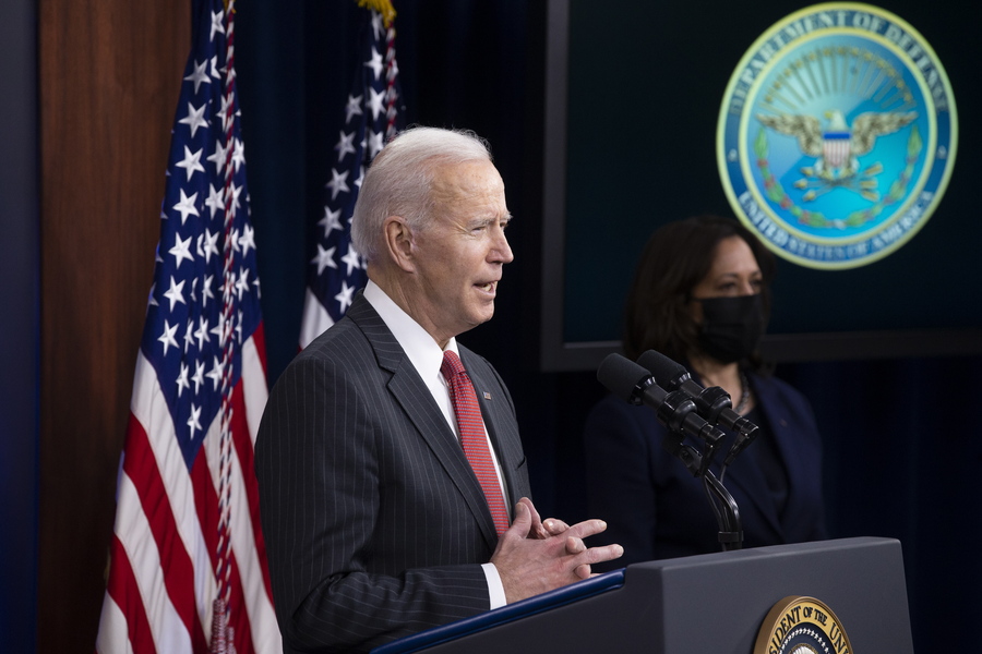 Biden: Πρόσθετοι κίνδυνοι από την καθυστέρηση αποχώρησης από το Αφγανιστάν
